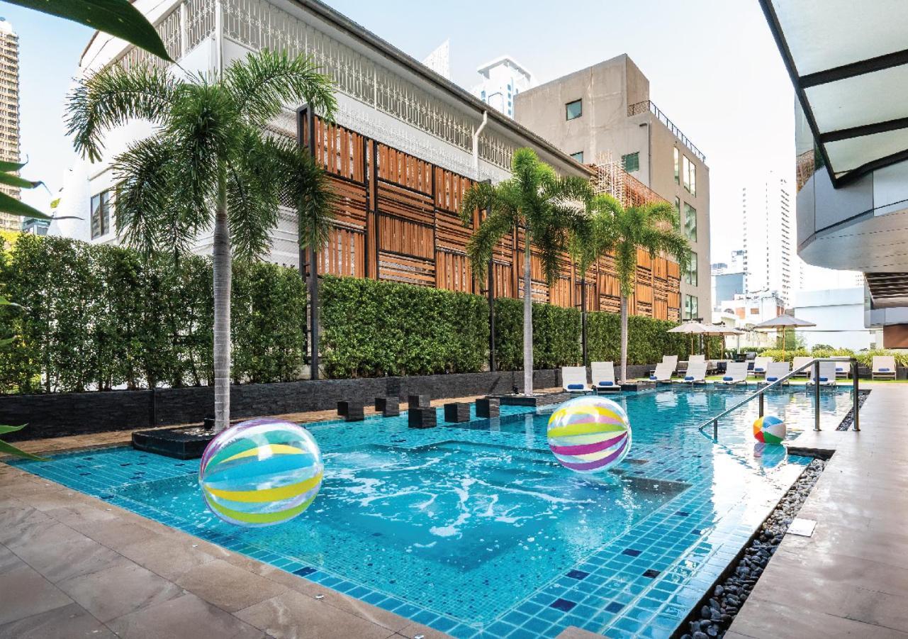 Отель Solitaire Bangkok Sukhumvit 11 Экстерьер фото