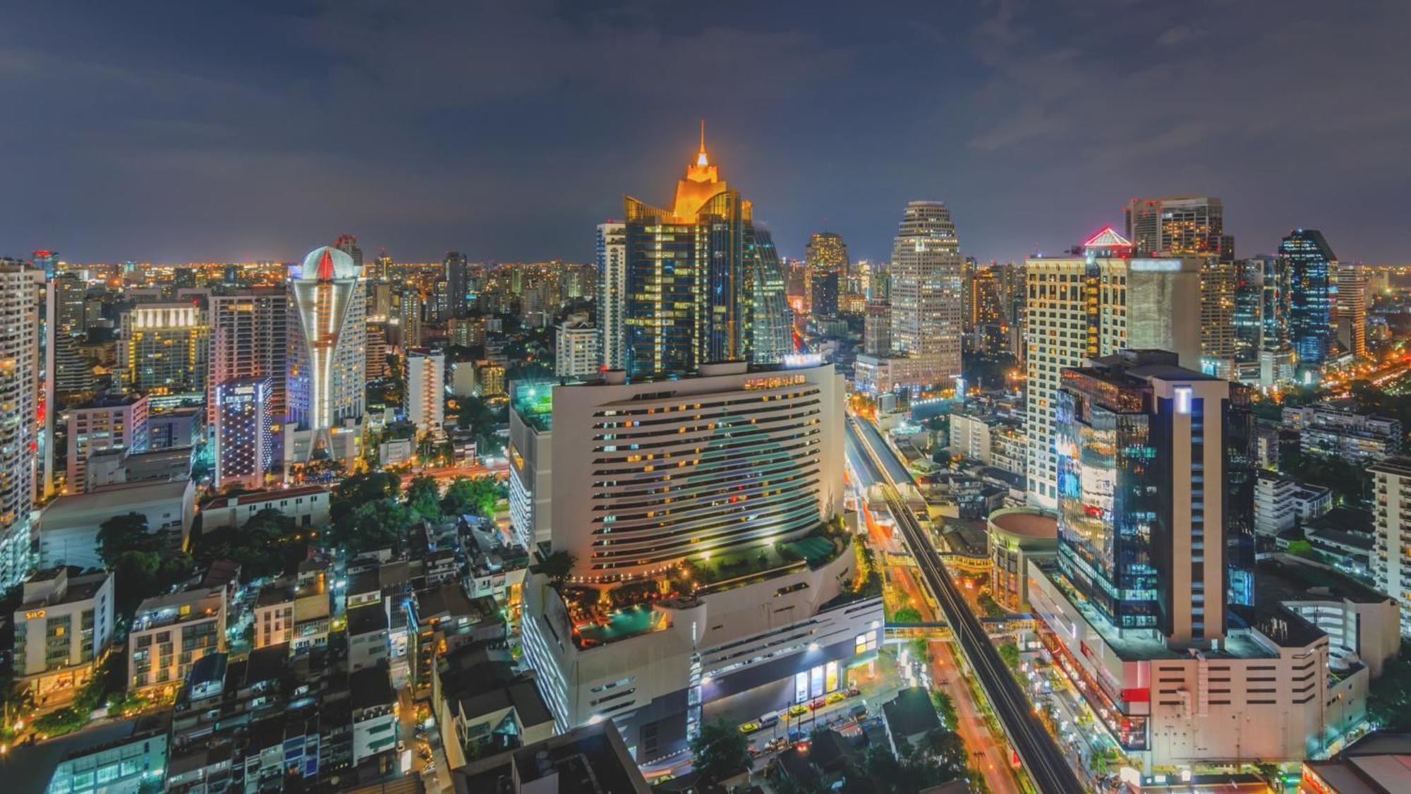 Отель Solitaire Bangkok Sukhumvit 11 Экстерьер фото